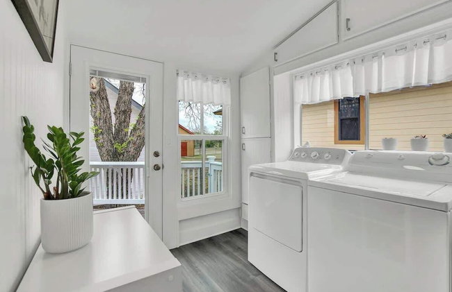 Awesome Haus With Gameroom, 4blks to Center of Town! - Foto 43