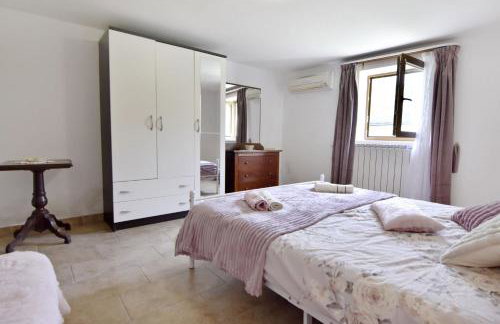 Villa with private pool and garden retreat - Foto 27