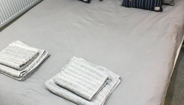 M60 Modern Studio Appartment with free parking - Foto 2