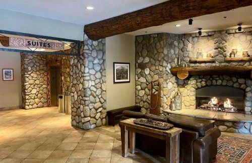 MT CB Mountain Side with King Bed, Hot Tub, Pool & Kitchen! - Foto 4