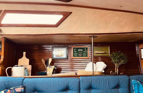 Nortada Central Boat Escape - Photo 11