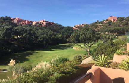 El Soto de Marbella FREE Golf-Tennis-Padel-Gym 2 Bedroom Penthouse - Foto 24