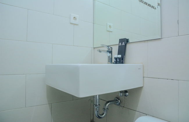 Highest Value Studio Apartment at Lexington Residence - Photo 8