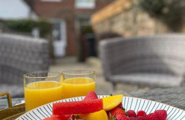 The Courtyard - Foto 23