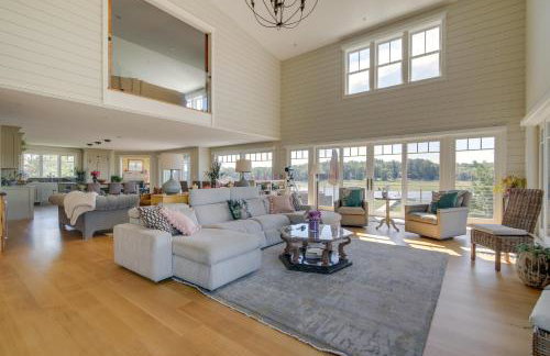 Luxe Scituate Vacation Rental with Private Hot Tub! - Foto 3