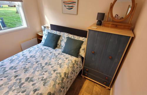 Stonesthrow 184 Broadside Chalet Park Stalham - Photo 27