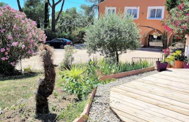 VILLA avec piscine - 4 chambres - parking - calme - Foto 13