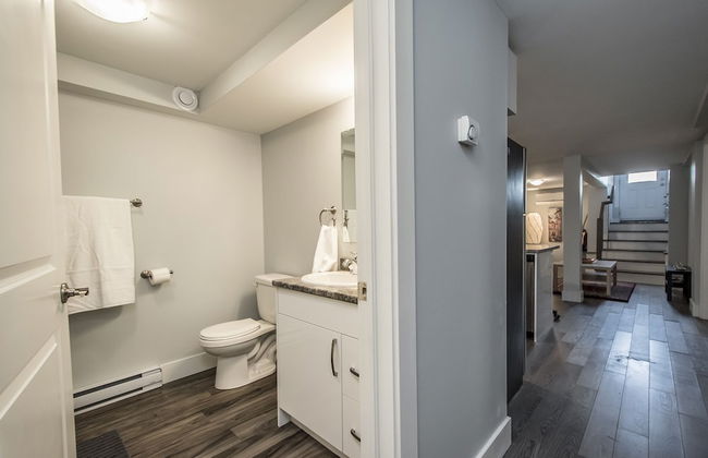 Spacious DAL & Downtown Apartments - Photo 53