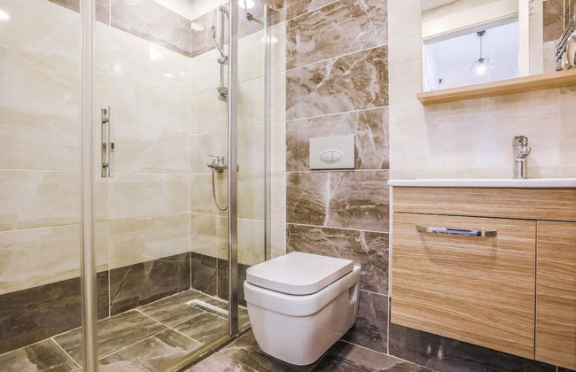 2 1 Modern Flat With Balcony in Tuzla - Foto 18