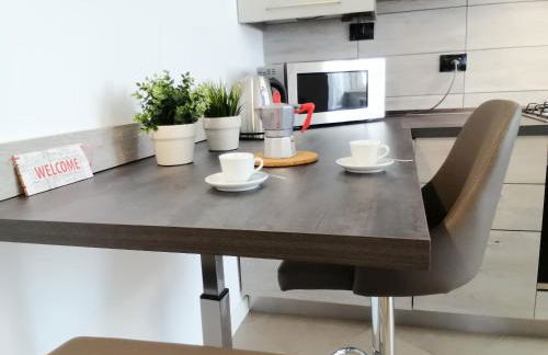 BELLAGIO DREAMS APT, pool, with private garden, near lake - Foto 25