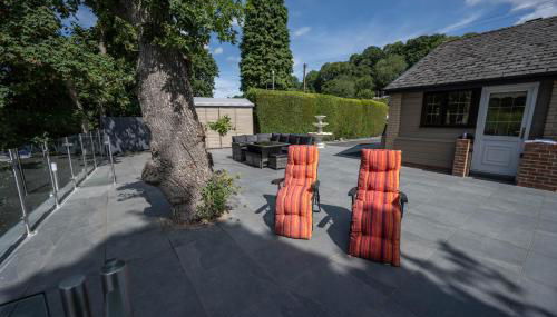 The Larches - Foto 2