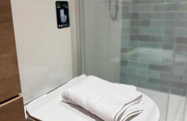 Ático con Terraza Privada en Granada Centro Parking Gratis - Foto 30