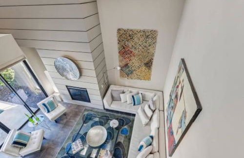 Stylish Gated TH + private heated pool + hot tub - Foto 34