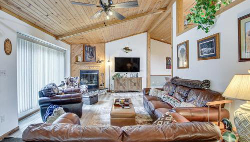 Versatile Castle Rock Lake Home with Fire Pit! - Foto 4