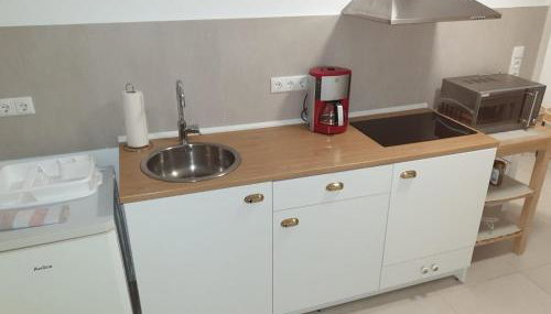 Schöne Wohnung über Wissen - Foto 4