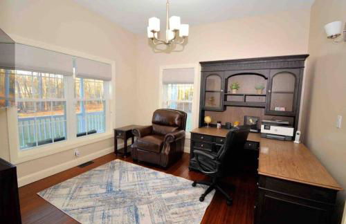 9 Bedroom Saratoga Retreat, In-Ground Heated Pool, HotTub, Firepit, Gourmet Kitchen, Private Office - Foto 31