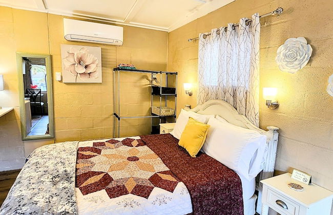 Edgewater Resort - Photo 11