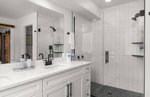 Mountain View Retreat at The Quarry - Sleeps 10! - Foto 53