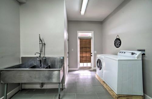 Starkvegas Clubhouse about 2 Mi to MSU Campus! - Foto 19