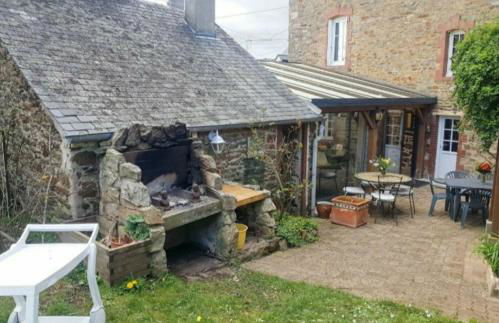 La Colline maison de famille à 100m de la Rance - Foto 8