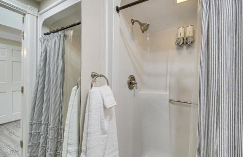 The Beachhouse Retreat with Prescot Bay Views! - Foto 16