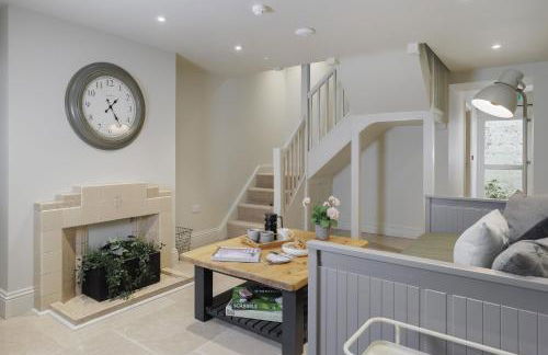 Longborough House - Photo 11