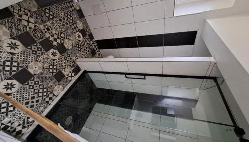 Agréable T2 Classé 3 étoiles, refait à neuf, dans quartier calme - Photo 2, Shower