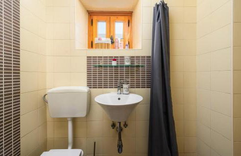 4 Bedroom Cozy Home In Sveti Lovrec - Foto 40