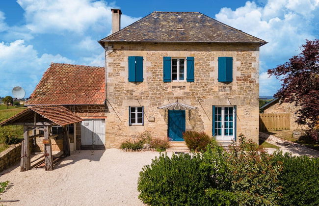 Holiday Home With Pool in Coubjours - Photo 40