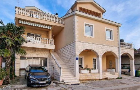 Awesome Apartment In Rogotin-Ploce - Photo 6