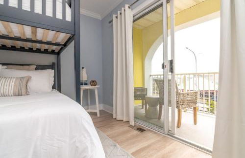 NEW 3BR-3BA Beach Block with Parking - Photo 29