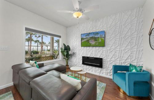 Bayfront Cottage- Pool - Hot Tub - Close to Beach - Foto 1