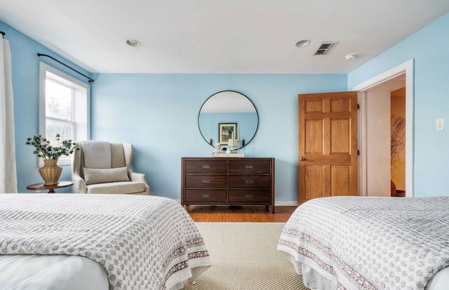 River House by Avantstay Historic & Secluded Estate on the Hudson River w/ Pool Sleeps 24! - Foto 30