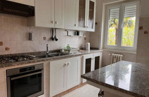 Kibilù - Elegant apartment Lake View - Balcony & Parking - Foto 20