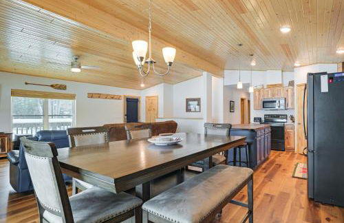 Game Room and Dock Lakefront Park Falls Getaway - Foto 8