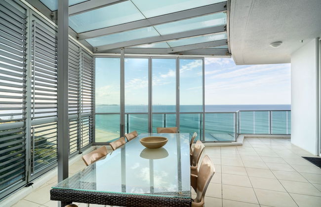 Reflection on the Sea - Foto 75