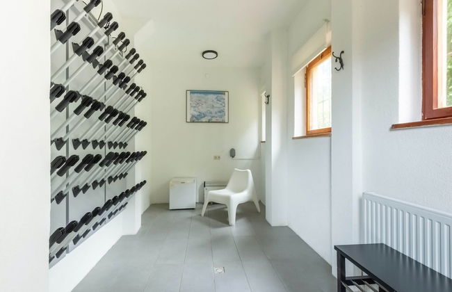 Beautiful Holiday Home Near St Anton Am Arlberg With Sauna - Foto 3