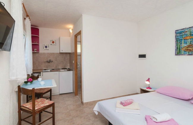 Holiday Home Blossom - Four Bedroom Holiday Home With Outdoor Pool and Jacuzzi - - Foto 8