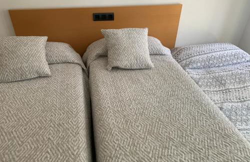 SOLIMAR 10 SALOU Solo FAMILIAS con Parking y piscina - Foto 34