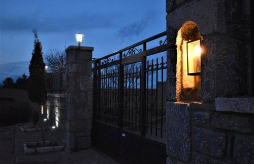 Mainades House - Photo 6