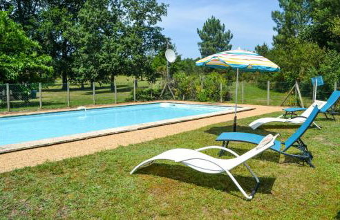 Nice Home In Église-Neuve-D'issac - Foto 10