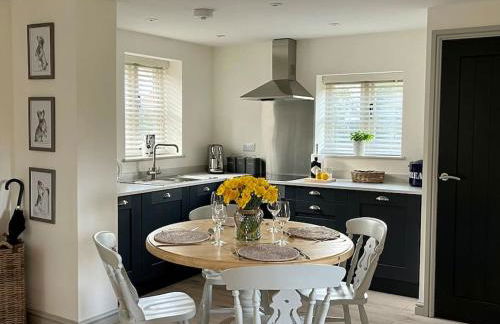 The Log Store - Photo 15