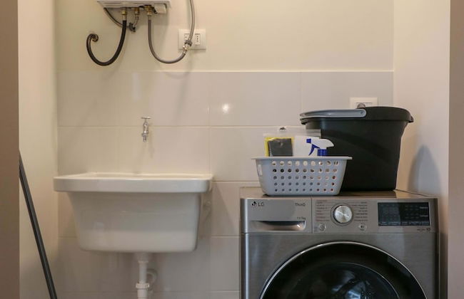 w Glorious 1BR w Balcony in Miraflores - Photo 18