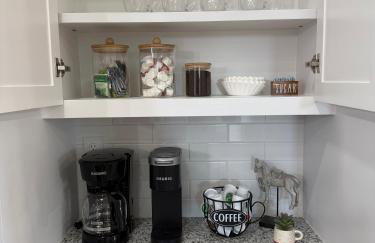 Lucky Cowboy Lodge Near WinStar - Cozy 3BR Home - Foto 8