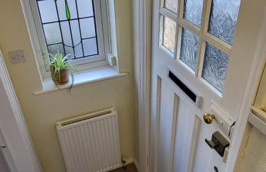 Comfy home for 4-5 people with garden near uni & QMC 2 nights minimum - Foto 13