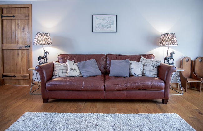 Highfield - 3 Bed - Llanmadoc - Photo 48