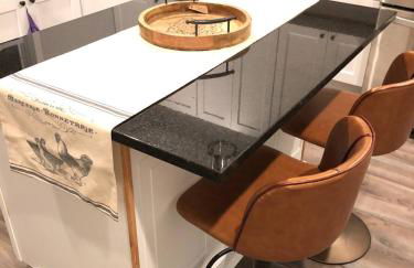 Recently Renovated Chic Durham Farmhouse - Photo 17