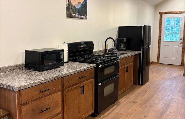 Backcountry Outfitters - Foto 13