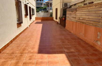 Apartamento con piscina y bonita terraza - Foto 18