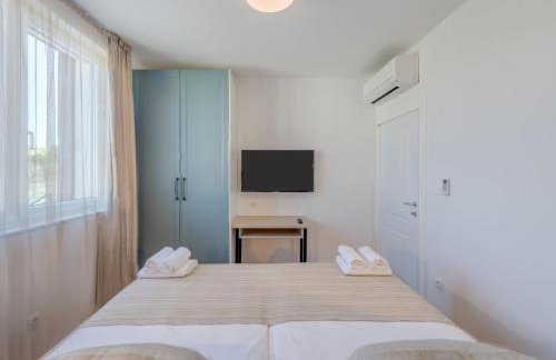 Villa Modea with Heated Pool - Foto 17